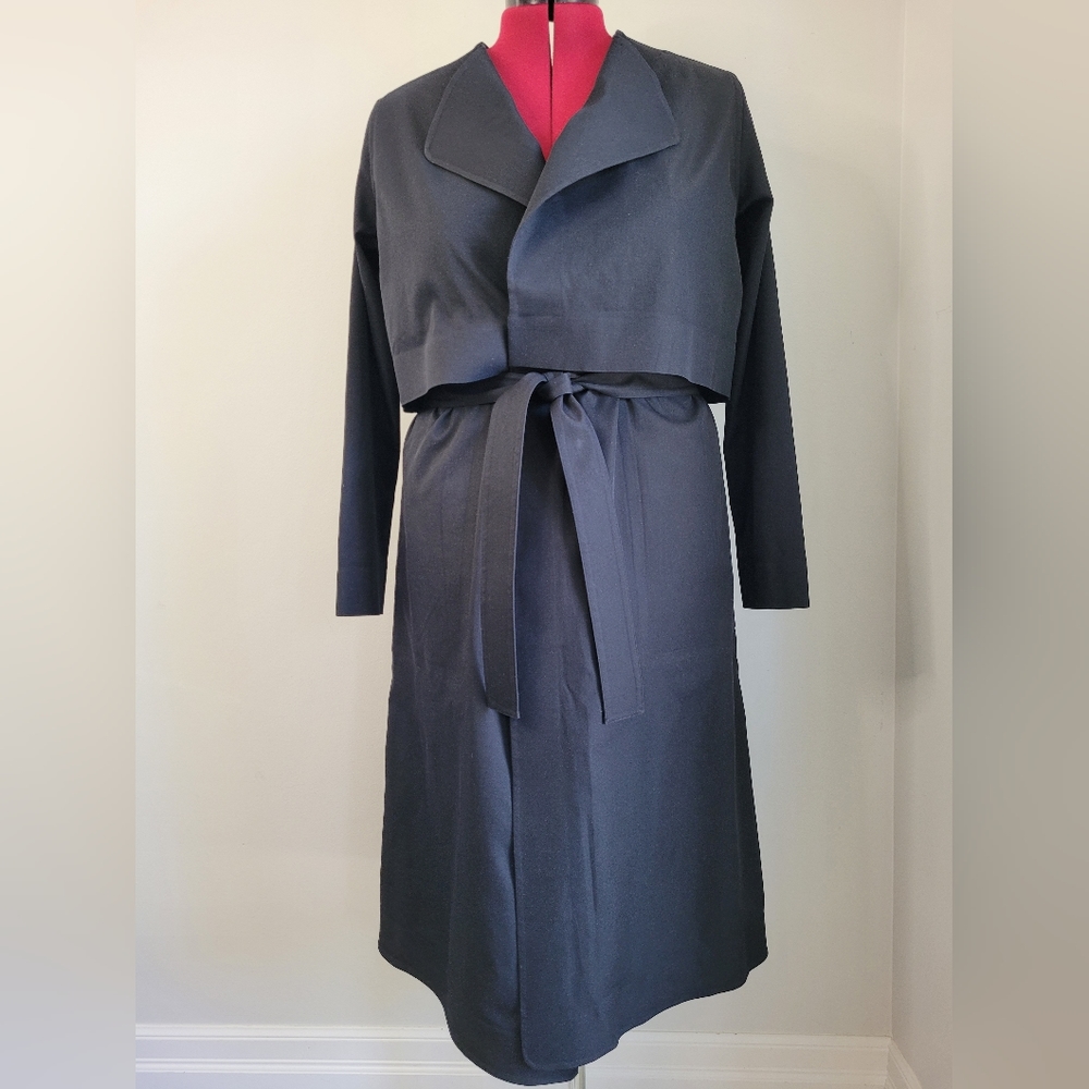 LULULEMON Lab trench, rain jacket, water resistant f coat in black SzM
